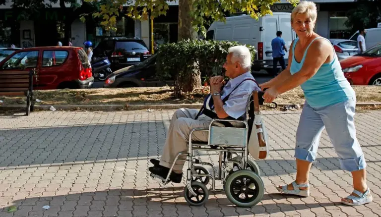 Aumenti contributi 2026: colf e badanti, la novità INPS che cambia tutto