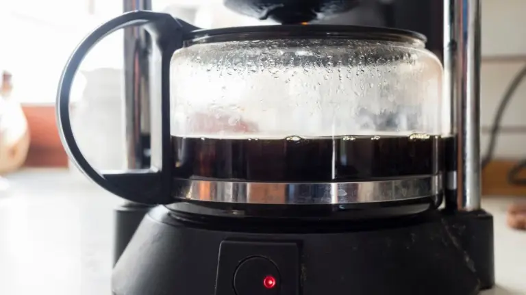 Kalk ade: Il trucco geniale per far tornare la macchina del caffè come nuova