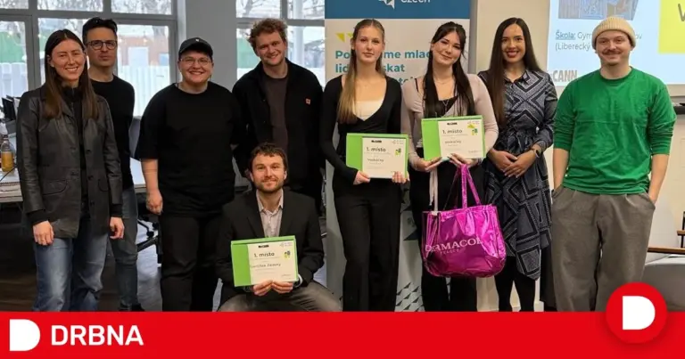 L'idea semplice che ha rivoluzionato le buste di plastica: studenti cechi vincono con un logo ecologico