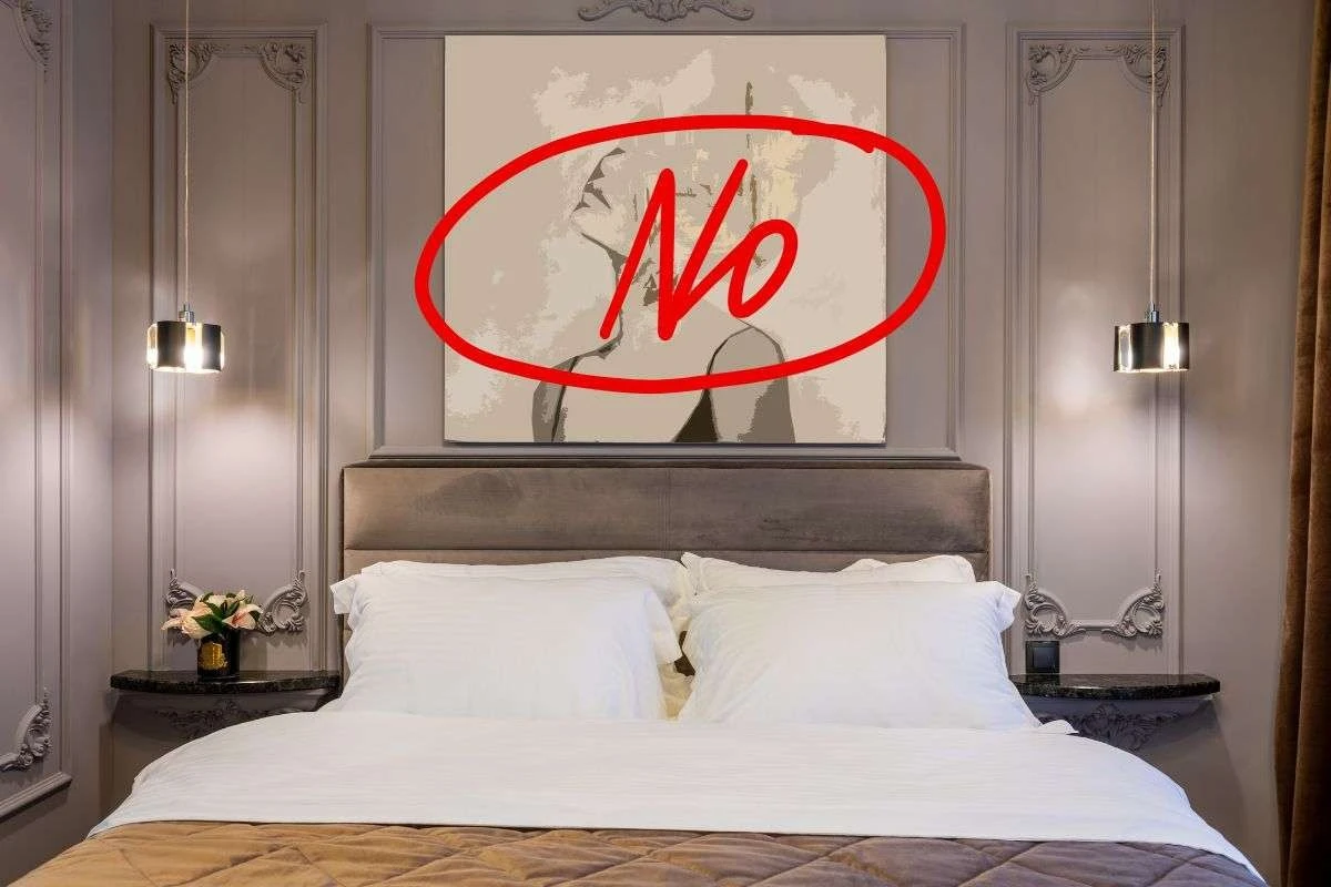 Niente più quadri: la tendenza design che rivoluziona la camera da letto