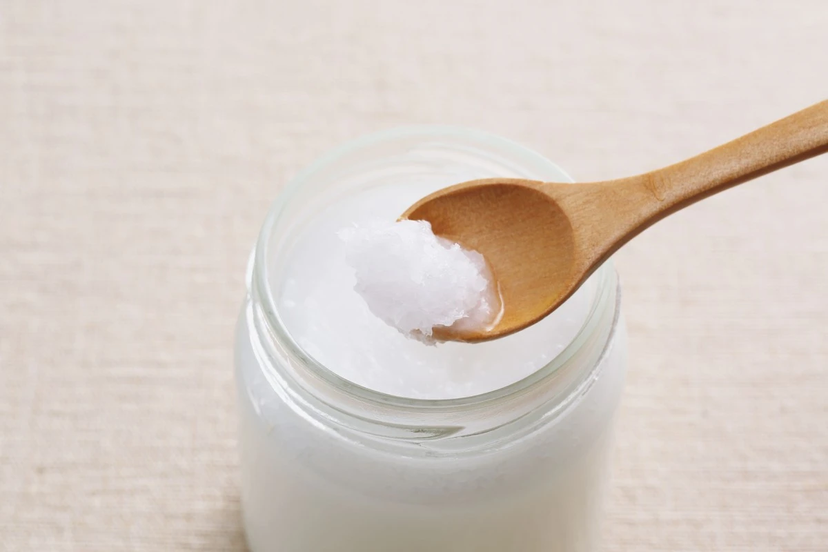 7 modi sorprendenti in cui l'olio di cocco può rivoluzionare la tua casa