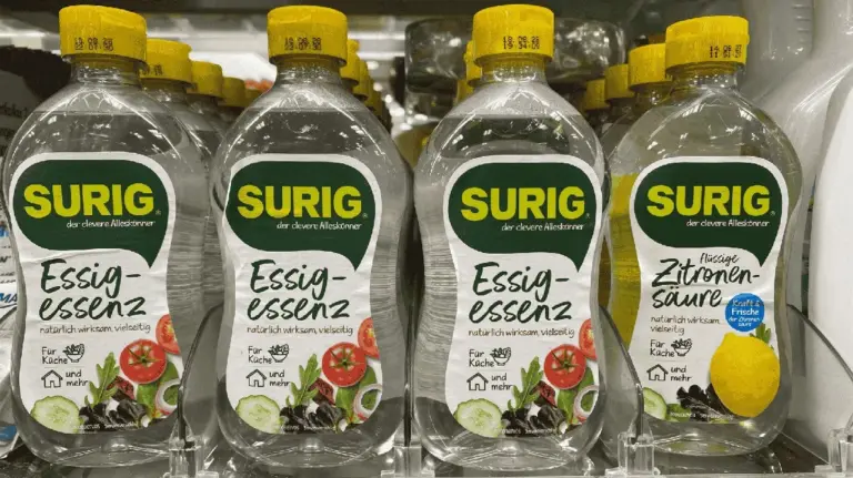 Aceto accanto ai fornelli: il trucco geniale che non c'entra con la pulizia